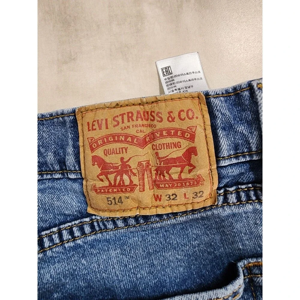 Levis 514 Straight Leg Jeans Men's 32x32 Medium Wash Blue Denim